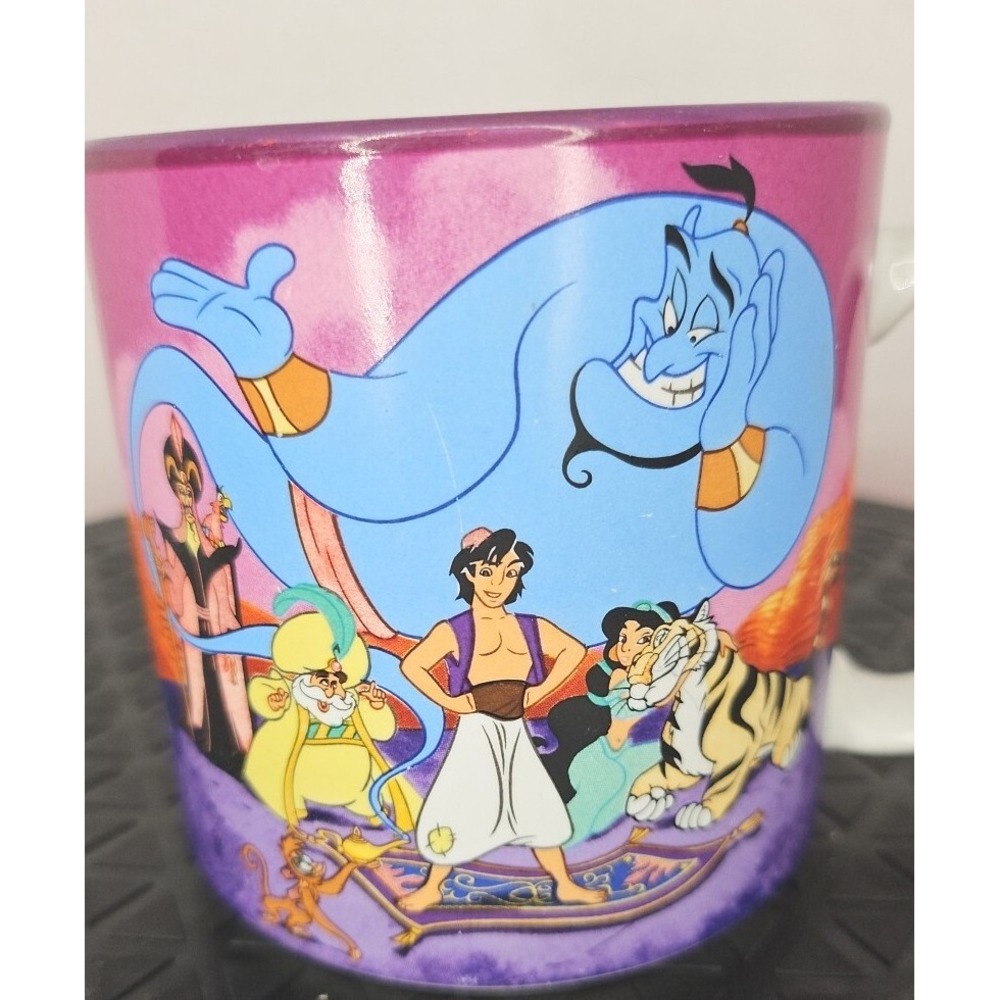 Disney Aladdin Coffee Mug 12 Ounces Retire Souvenir‎ Ceramic Vtg 80's Exclusive